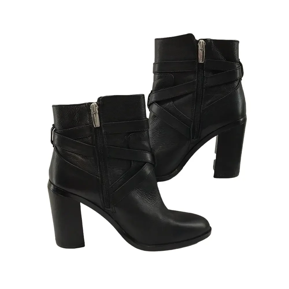 VINCE CAMUTO VC-Gravell Womens Black Ankle Heel Leather Buckle Side-Zip Boots—8M